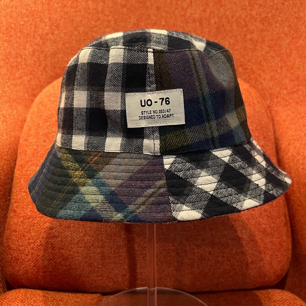 UO Plaid Bucket Hat